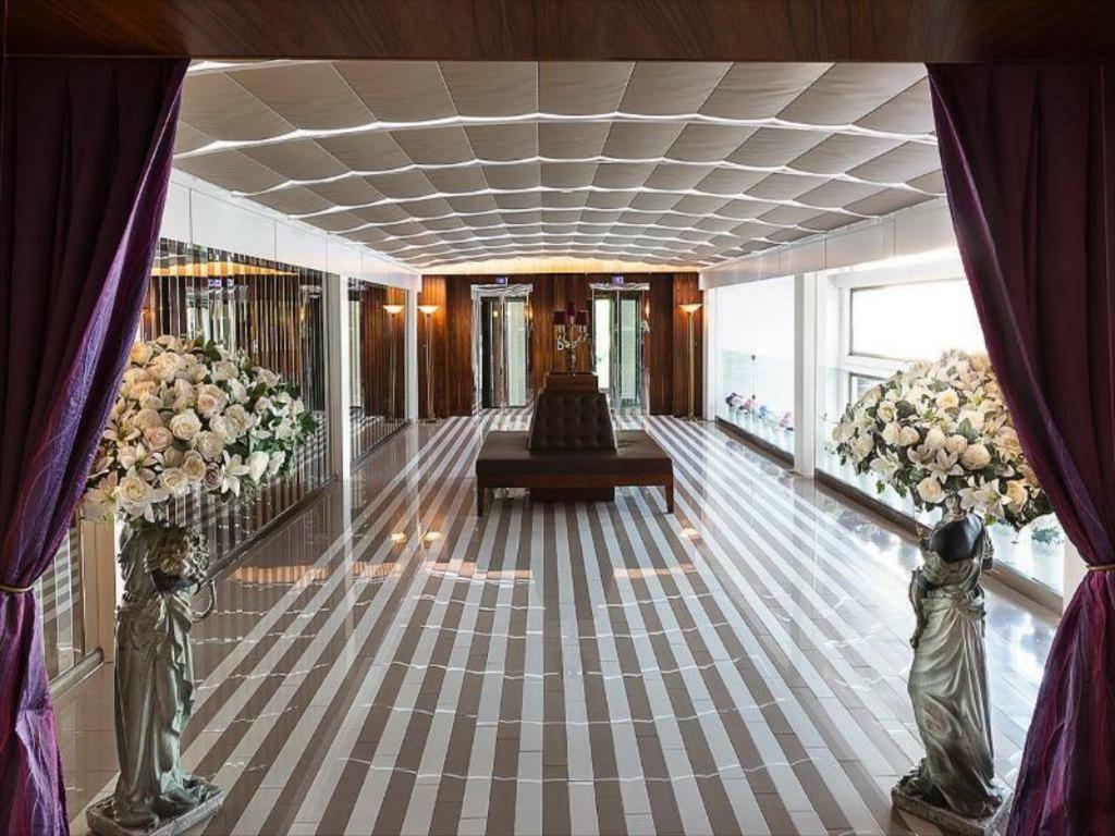 Vogue Hotel Supreme Istanbul Bagian luar foto